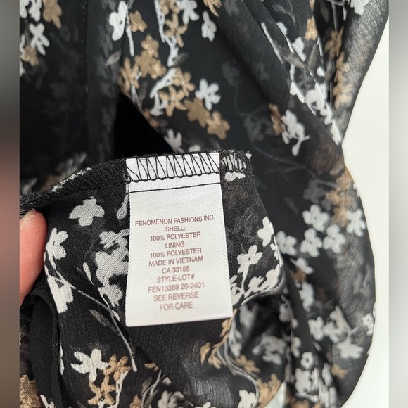Tamara H. Black Floral Blouse size small - Picture 6 of 6